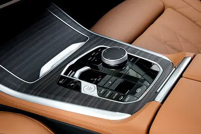 2025 BMW X5 thumbnail 10