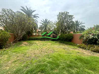 Double Row Fully Renovated In American Style Vacant Now