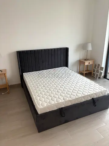 New queen mattress