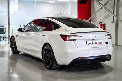 صورة 8 لـ 2024 Tesla MODEL 3