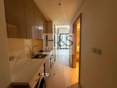 استوديو مطل على حوض السباحة | عزيزي ريفييرا 43 | ميدان ون