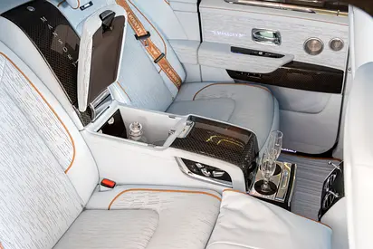 2025 ROLLS-ROYCE CULLINAN — миниатюра 15