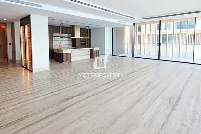 Luxury 4 Bedroom Penthouse | Sea View