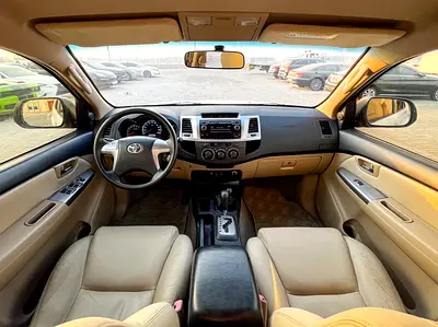 2014 Toyota FORTUNER 照片 12