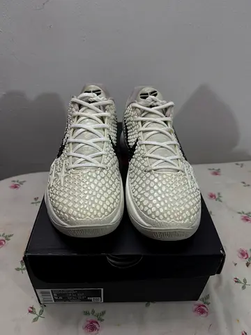 Kobe 6 sail size 8US