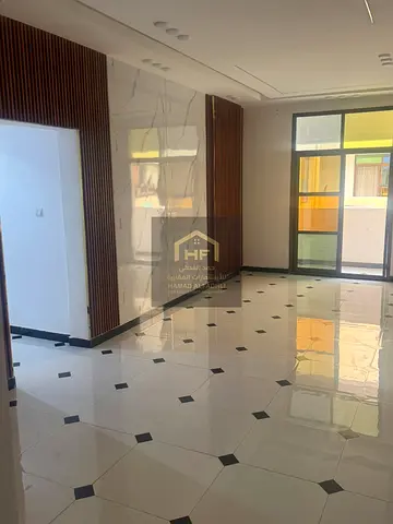 Two bedrooms and a living room in Al-Rawda, 3 bedrooms + spacious living room, prime location close to all services, good finishing and comfortable sp