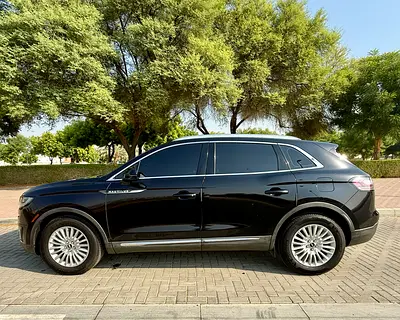 2020 Lincoln NAUTILUS 照片 3