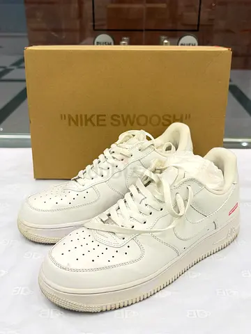White Nike Air Force 1 Low Sneakers - Size Unknown, Gently Used