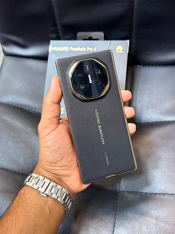 MATE XT ULTIMATE 512 BLACK with buds 4-5800AED (no box )