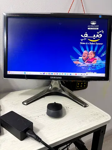 Samsung 22-inch LED Monitor with Stand , Wired mouse and DELL keyboard Good Working Condition