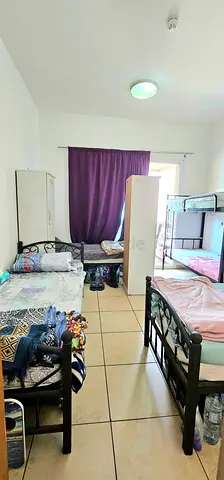 Bedspac available for man Jumeirah سرير متاح بالجميرا