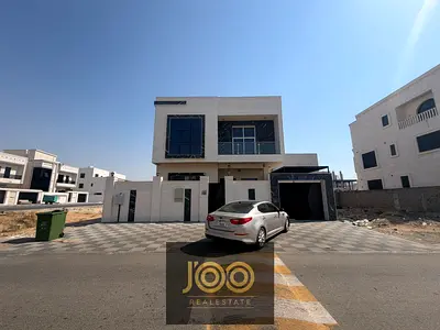 فيلا فاخرة أول ساكن | 5 غرف ماستر | صالتان | غرفة خادمة | العامرة – عجمان
