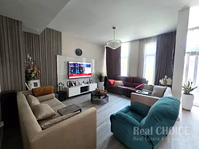 R2M14 Upgraded I Fully furnished I extended