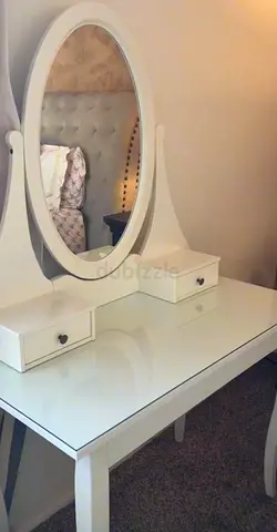 White Oval Vanity Mirror with Small Drawer Storage — Good Condition