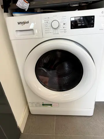 Whirlpool Front Load Washing Machine - 8kg, Good Condition