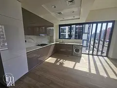 Spacious 1 bed | Corner | Boulevard View | Bright