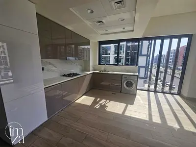 Spacious 1 bed | Corner | Boulevard View | Bright