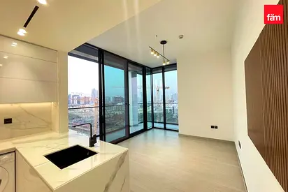 Smart Home | Pool View | Flexible Cheques