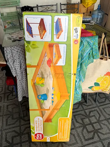 Wooden Kids Sandbox Play Table with Cover - New