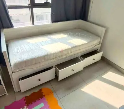 Ikea hemnes day bed with mattress 2