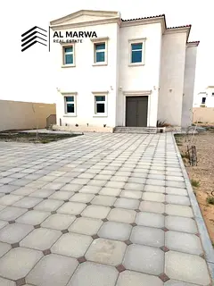 Spacious &amp; Bright 3-Master BedRoom with Majlis &amp; Hall Big space Garden Ready To Move Villa o