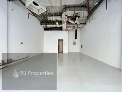 30 days free luxury shop very prime location business center ready to move only jest 80k