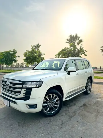 TOYOTA LAND CRUISER GXR 3.5TT 2023 GCC SPECS