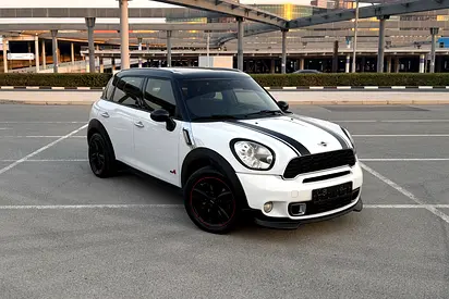 MINI Countryman Cooper S 2013 GCC Specifications (Panoramic Roof / Well Maintained)