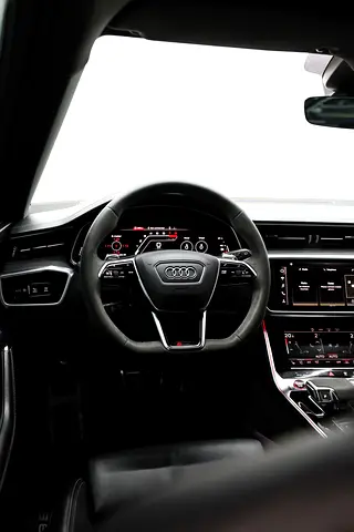 صورة 12 لـ 2021 AUDI RS6