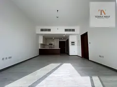 POOL VIEW | RENOVATED | FITTED KITCHEN