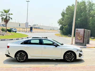 صورة 5 لـ 2023 KIA K5