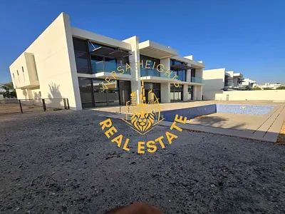 Corner Villa | Near to Crystal Lagoon & Beach