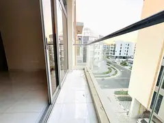 1 Bedroom with two bathroom Family building family area