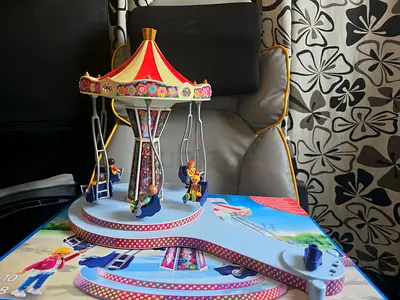 Play mobil Wooden Vintage-Style Carousel Ride-On Toy (Good Condition)