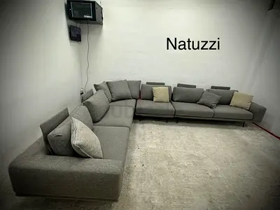 Like new condition Natuzzi brand corner sofa