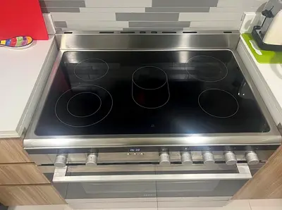 Siemens Electric Cooker 90x60cm with oven oven excellent condition