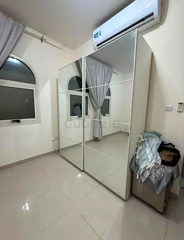 Modern Sliding Door Mirrored Wardrobe