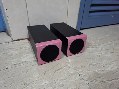 Yamaha 2 Nos. Passive Bass-Reflex Type Front or Surround Speakers in excellent working condition