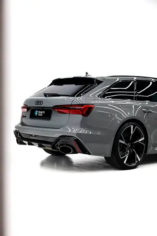 صورة 5 لـ 2021 AUDI RS6