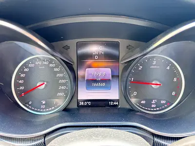 Mercedes-Benz V-Class V 260 2019 GCC Specs