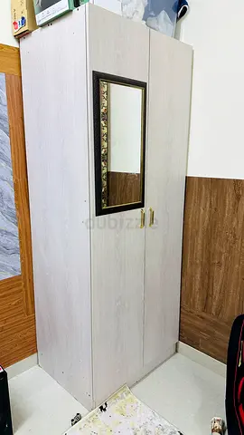 2 door shelf for sale