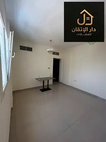 فرصة ذهبية للإيجار غرفه وصاله منطقه القليعه موقع حيوي وقريب من جميع الخدمات