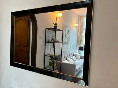 Wall mirror