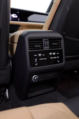 صورة مصغرة 12 لـ 2024 Porsche CAYENNE