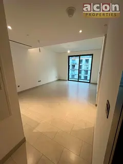 Spacious 1 BR | Higher Floor | Premium Community