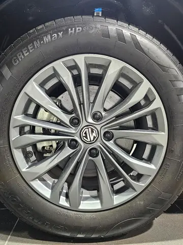 MG ZS Standard, миниатюра 11