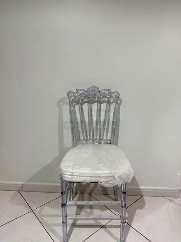 chiavari chairs