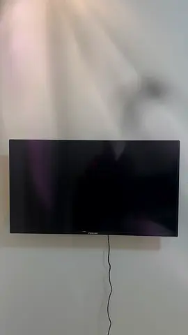 32-43 inch Philips flat panel TV - wall mounted, good condition