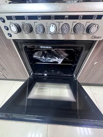 Cilkon Built-in Gas Oven almost new only a month used with 11 months warranty remaining