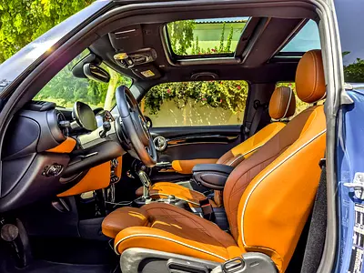 صورة 10 لـ 2024 MINI COOPER